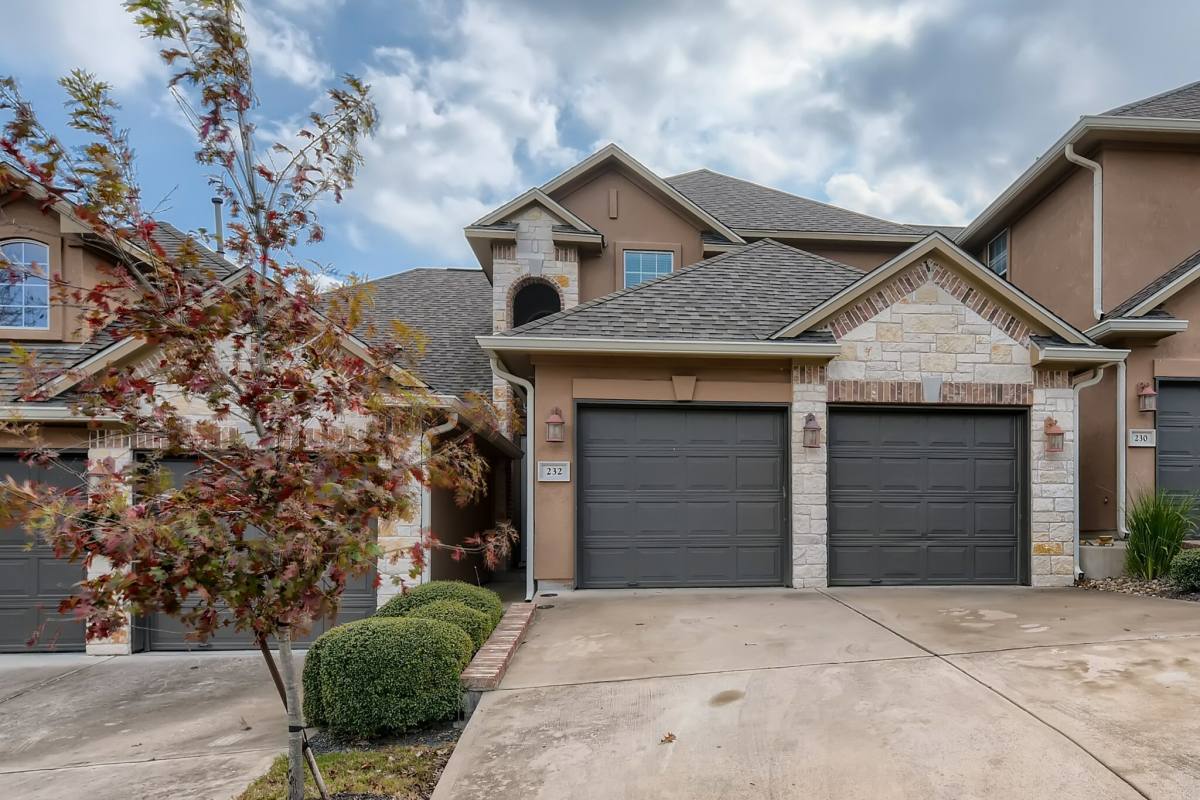 Condo for rent at 232 Sunrise Ridge Cove, Austin, TX 78738
