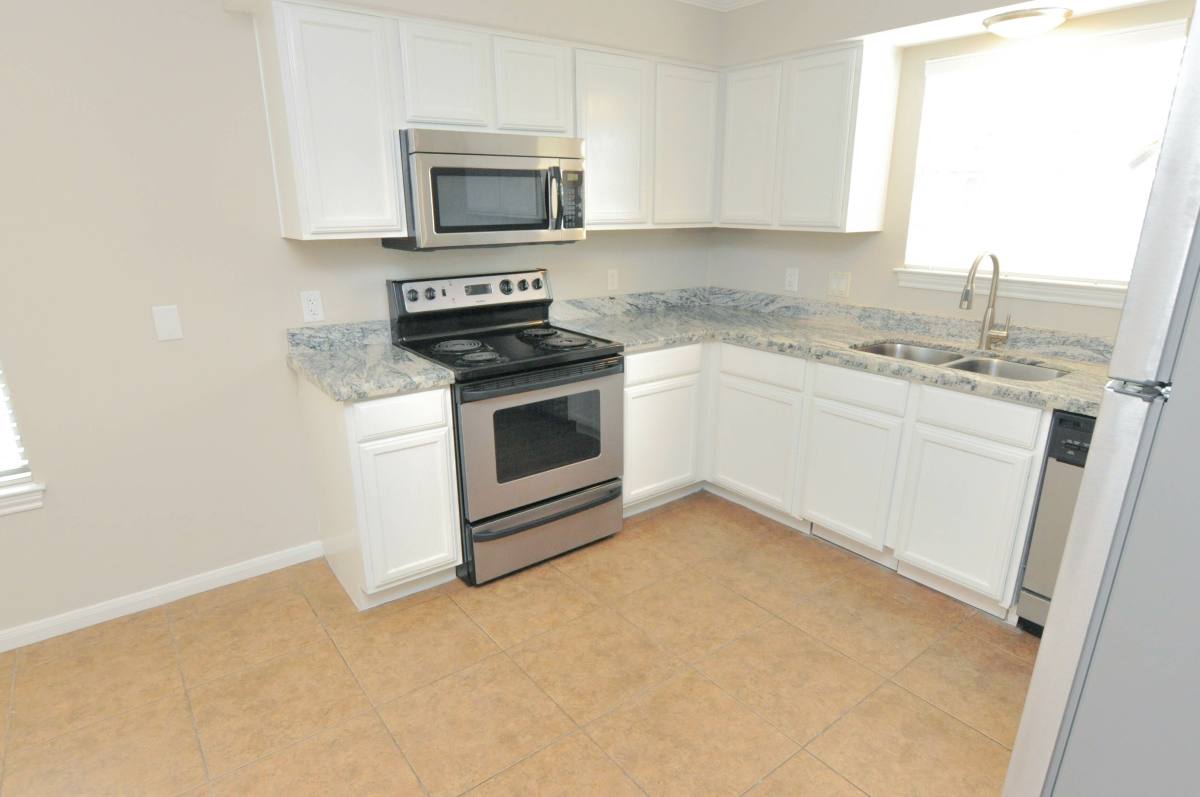 Apartment for rent at 2100 Southwood Dr #9, College Station, TX 77840