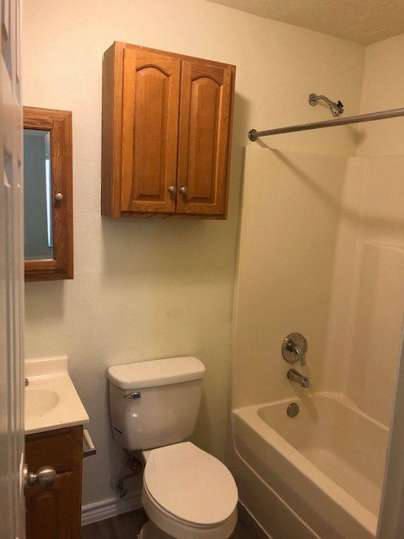 Apartment for rent at 7071 S Bilbo Rd, Orange, TX 77632