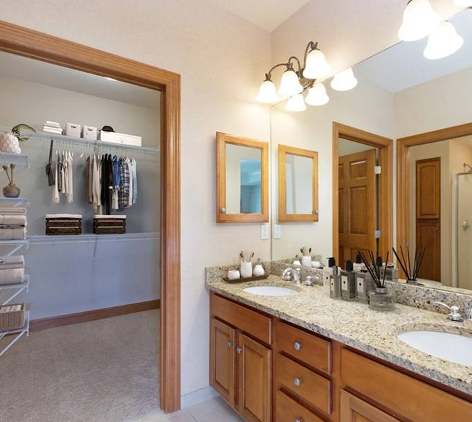 Apartment for rent at 250 Turners Crossroad, Minneapolis, MN 55416