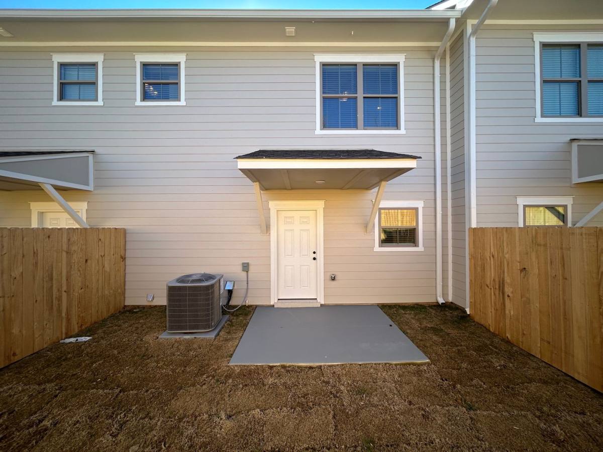 Townhouse for rent at 1233 Tiger Tail Trail, Auburn, AL 36832