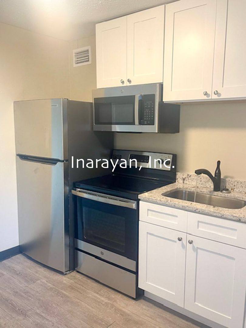 Apartment for rent at 909 Livingston St, Orlando, FL 32805