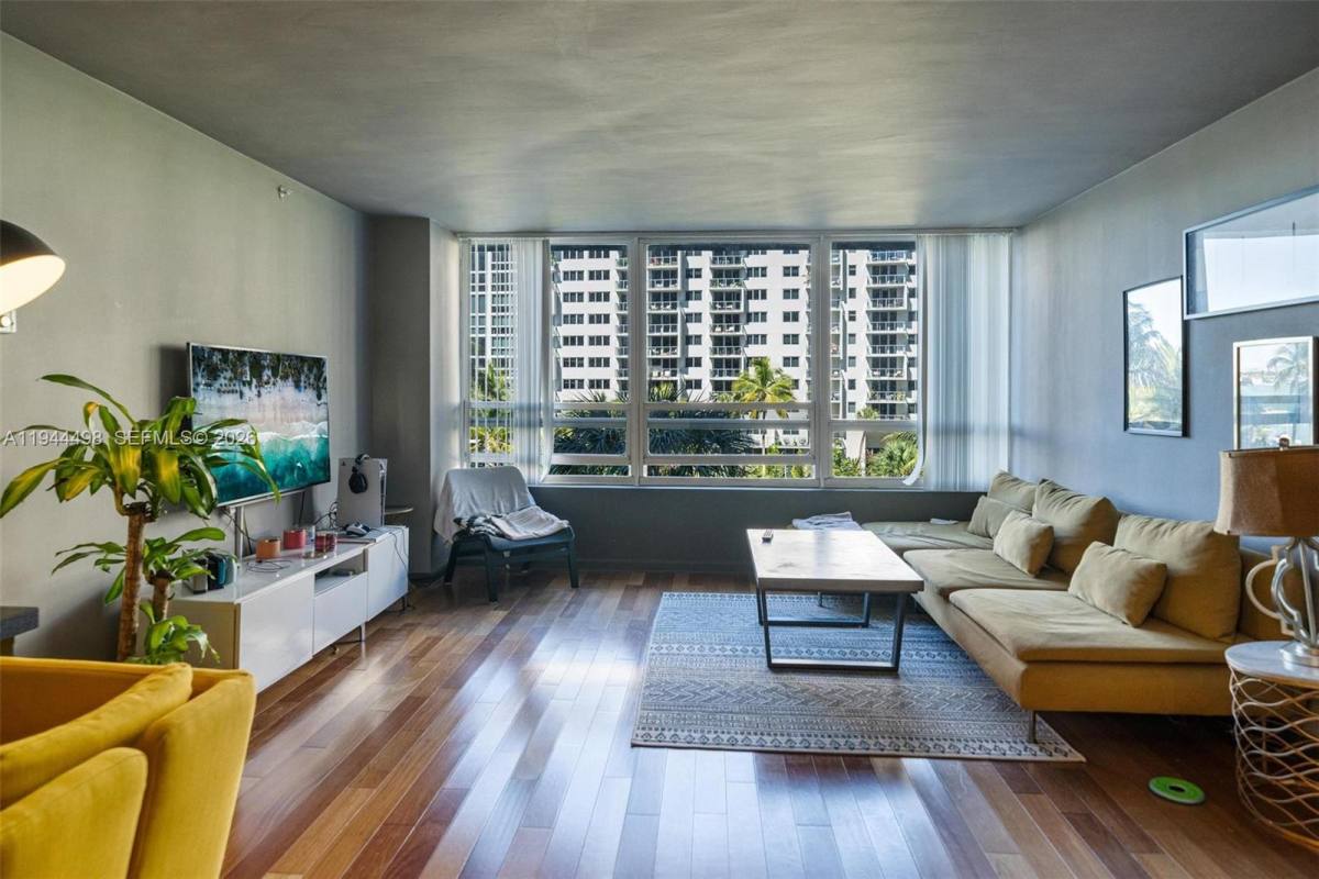 Apartment for rent at 1500 Bay Rd #1500458S, Miami Beach, FL 33139