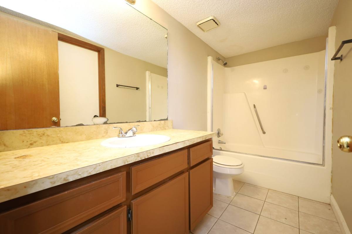 Townhouse for rent at 1307 Baytree Dr, Valdosta, GA 31601