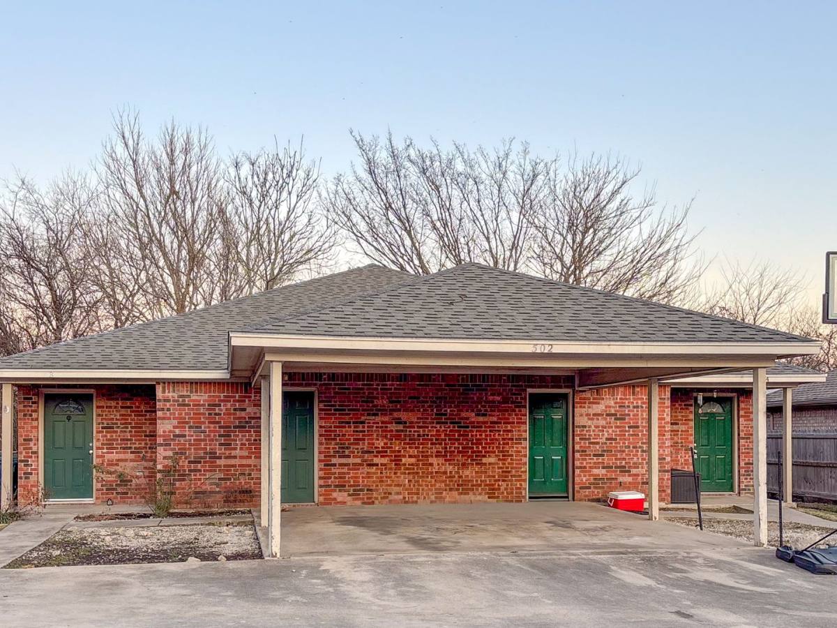House for rent at 502 N Sewell Dr, Decatur, TX 76234