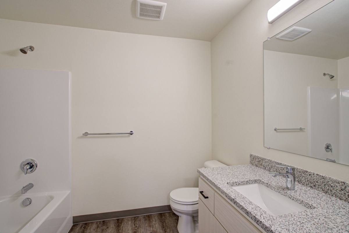 Apartment for rent at 331 NE Pomona St, Roseburg, OR 97470
