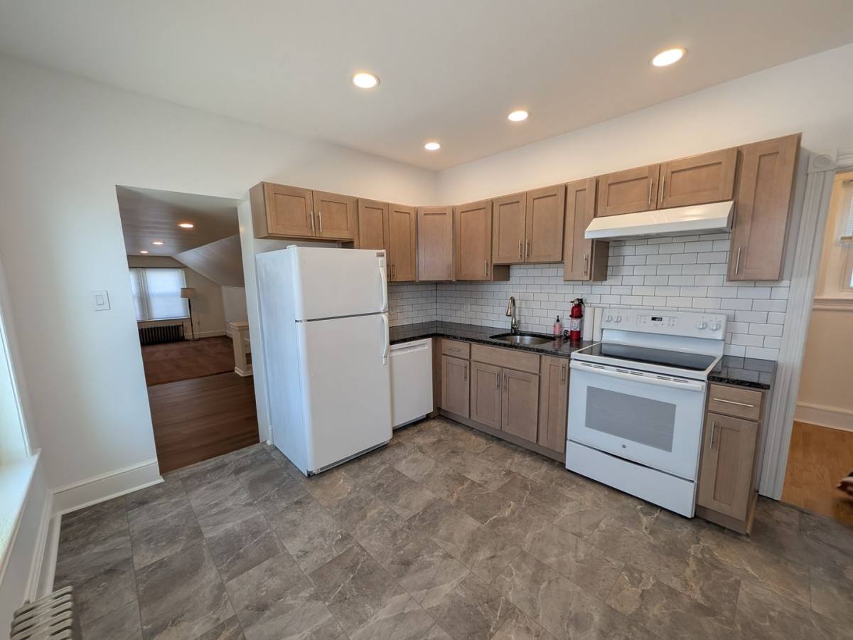 Apartment for rent at 1105 Queen St, Pottstown, PA 19464