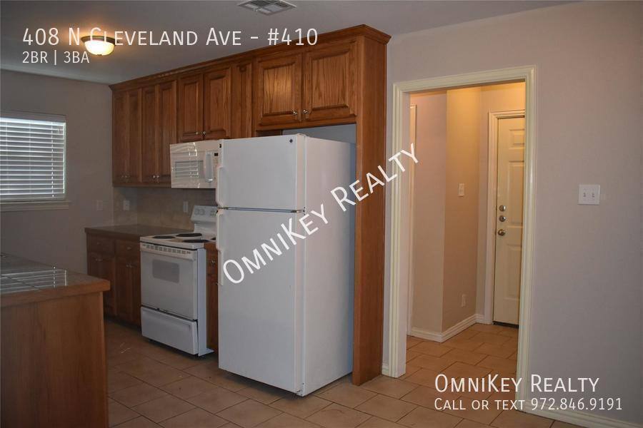 Apartment for rent at 408 N Cleveland Ave #410, Sherman, TX 75090