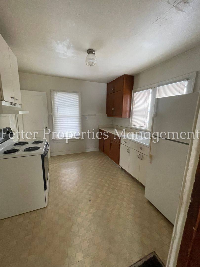 House for rent at 1621 Burdette Ave, Evansville, IN 47714