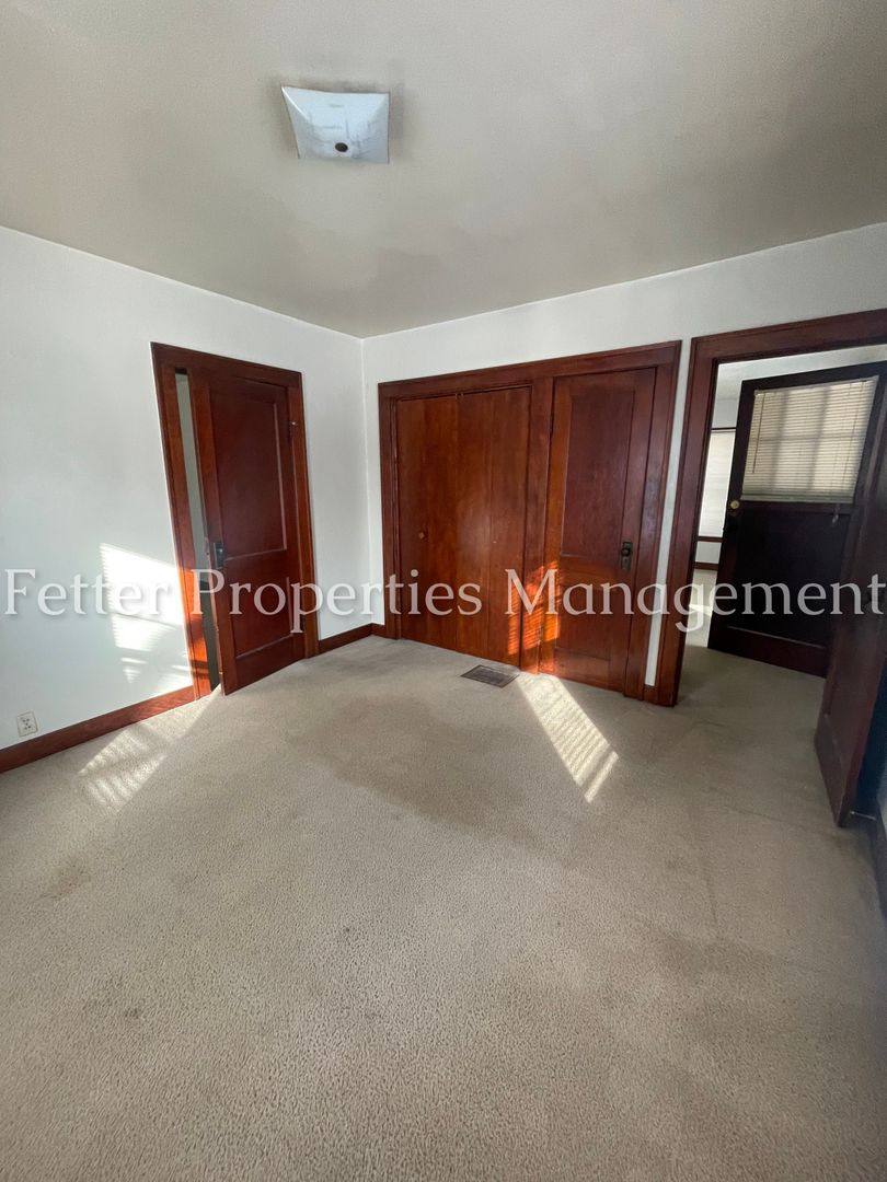 House for rent at 1621 Burdette Ave, Evansville, IN 47714