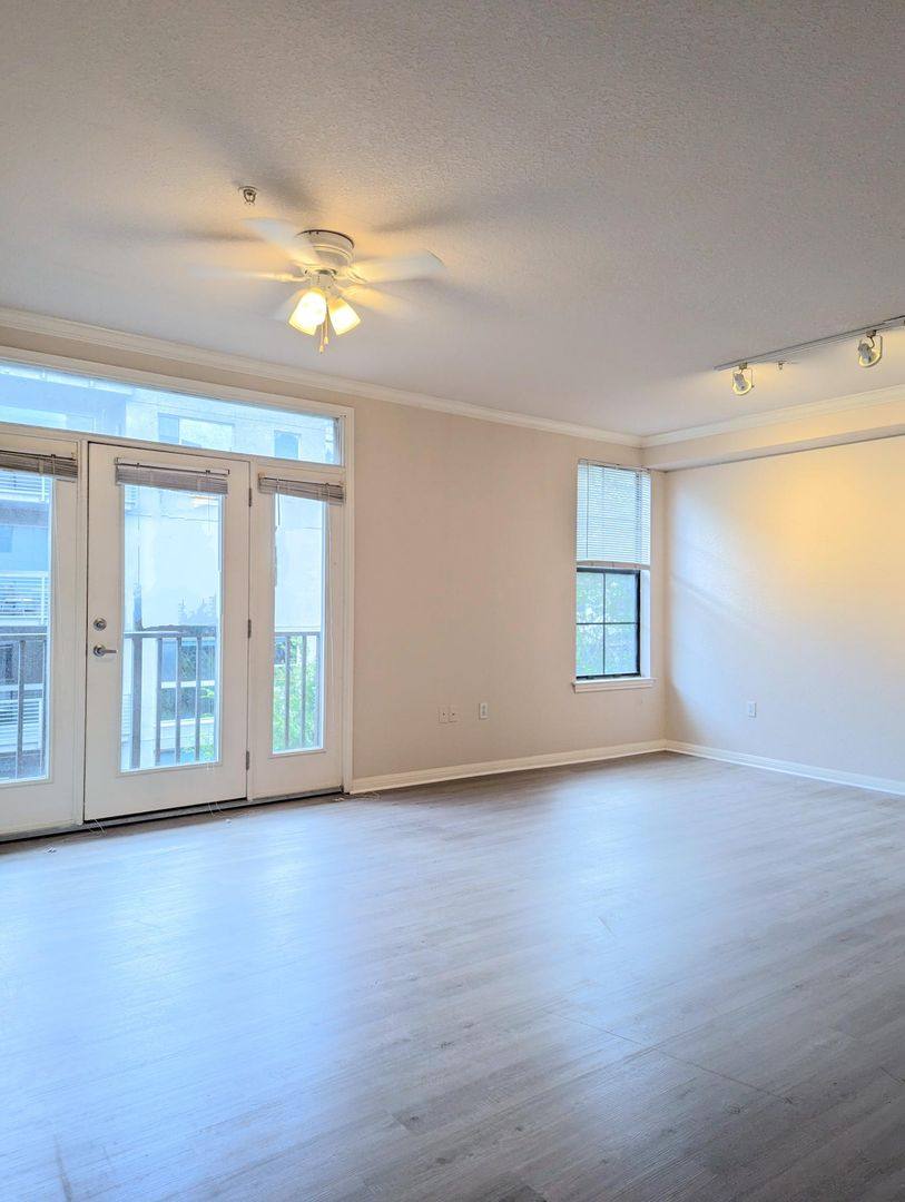 Condo for rent at 911 N Orange Ave #417, Orlando, FL 32801