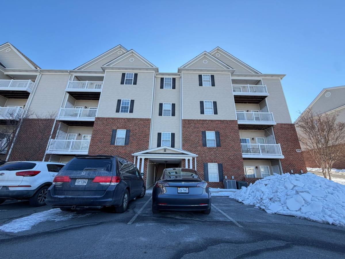 Apartment for rent at 205 Capital St, Lynchburg, VA 24502