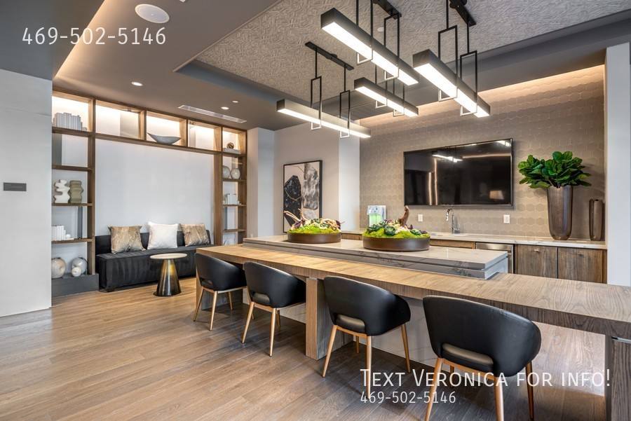 Apartment for rent at 4408 Cole Ave #870, Dallas, TX 75205