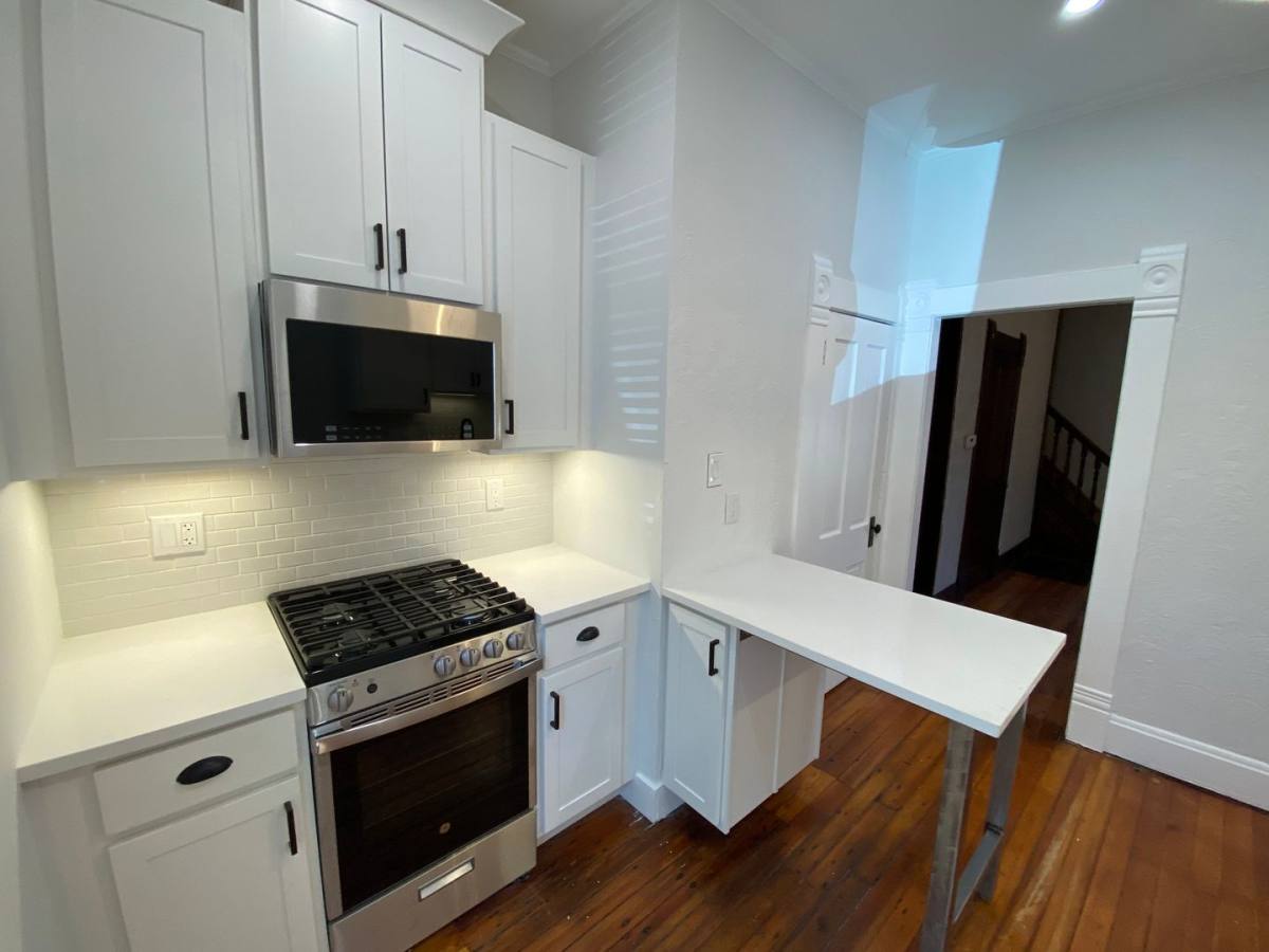 Apartment for rent at 49 Price Ave, Columbus, OH 43201