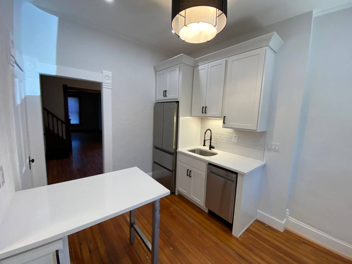 Apartment for rent at 49 Price Ave, Columbus, OH 43201