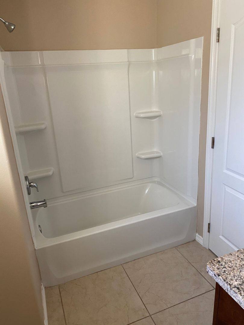 Apartment for rent at 700 Sunset, McAllen, TX 78503