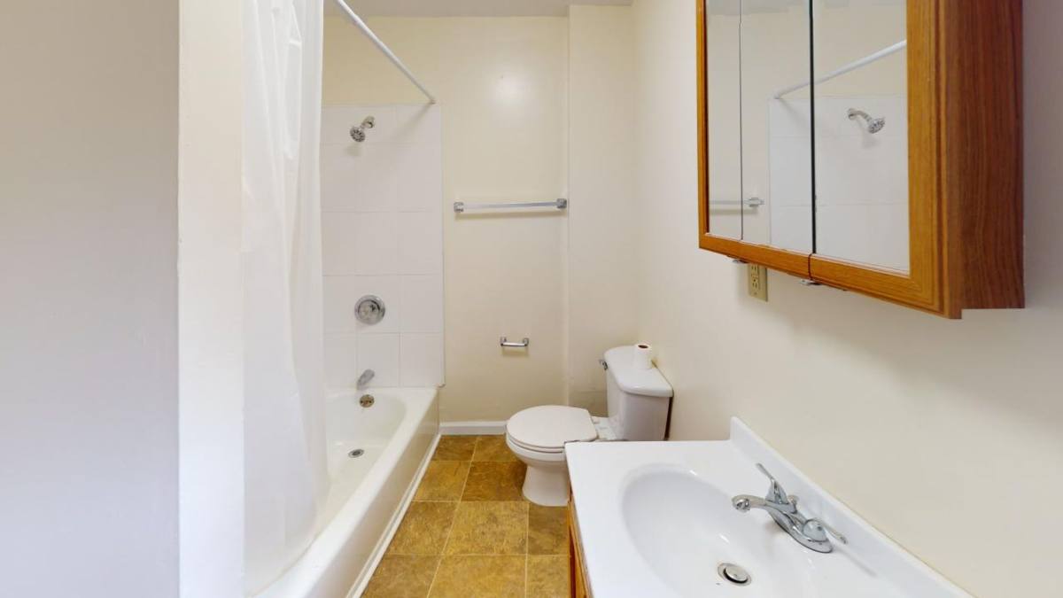 Apartment for rent at 83 Nash St, New Haven, CT 06511