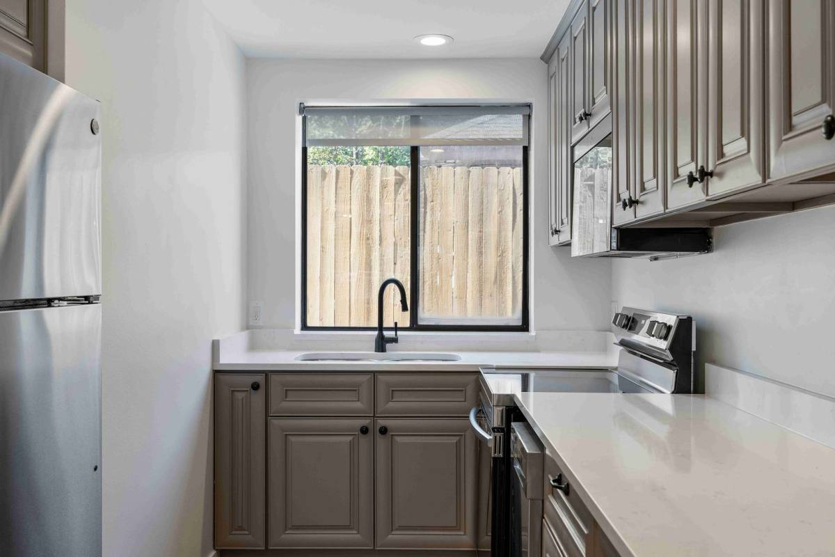 Apartment for rent at 1016 E 900 S, Salt Lake City, UT 84105