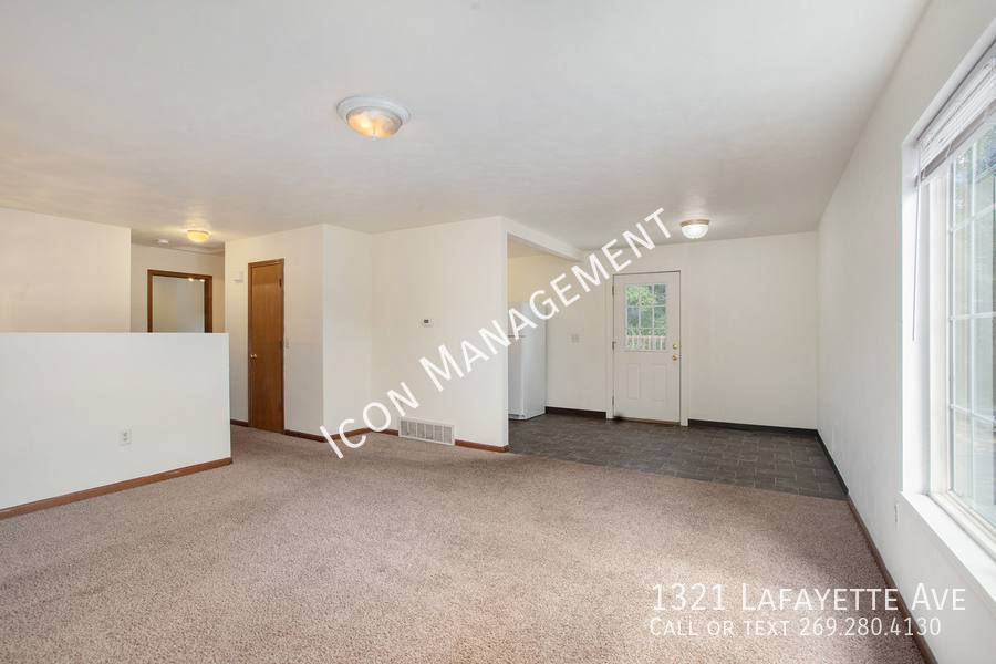 House for rent at 1321 Lafayette Ave, Kalamazoo, MI 49006