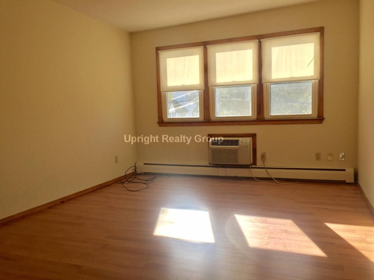 Apartment for rent at 76 Lorchris St #6, Leominster, MA 01453