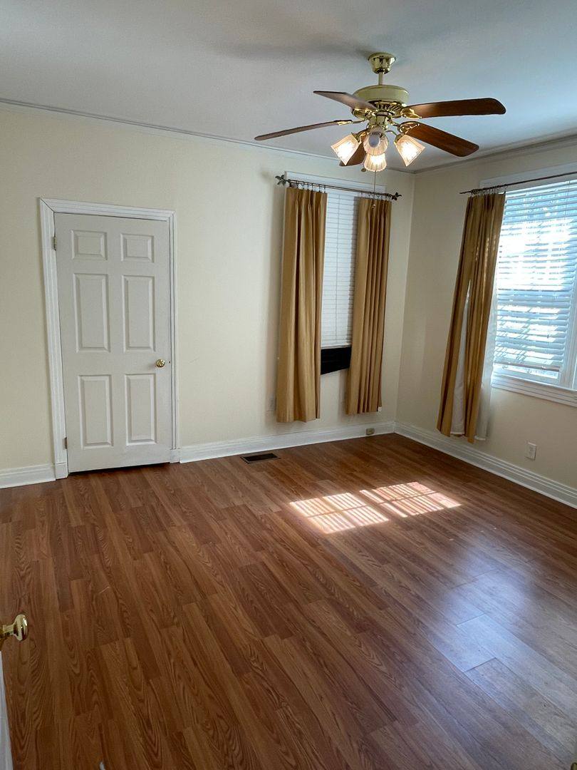 Townhouse for rent at 4609 - 4611 Claiborne St Downstairs, New Orleans, LA 70125