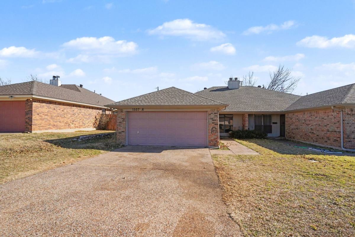 House for rent at 1507 Lindsey Lane, Cleburne, TX 76033