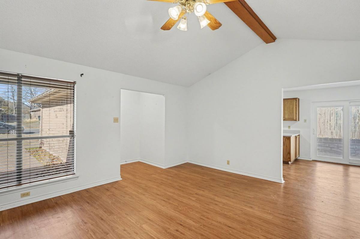 House for rent at 1507 Lindsey Lane, Cleburne, TX 76033