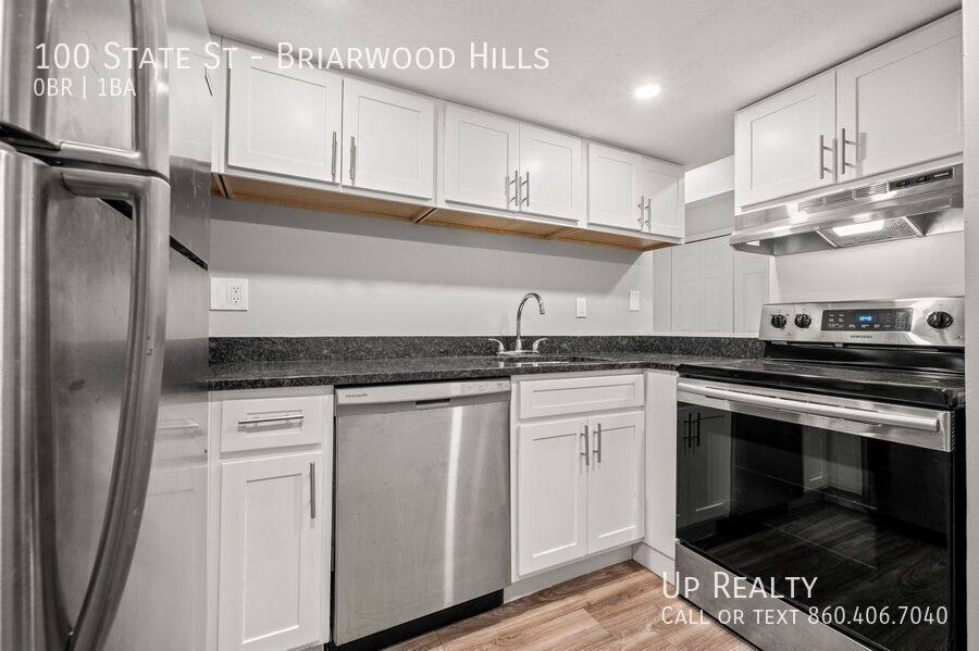 Apartment for rent at 100 State St #BRIARWOOD Hills, North Haven, CT 06473
