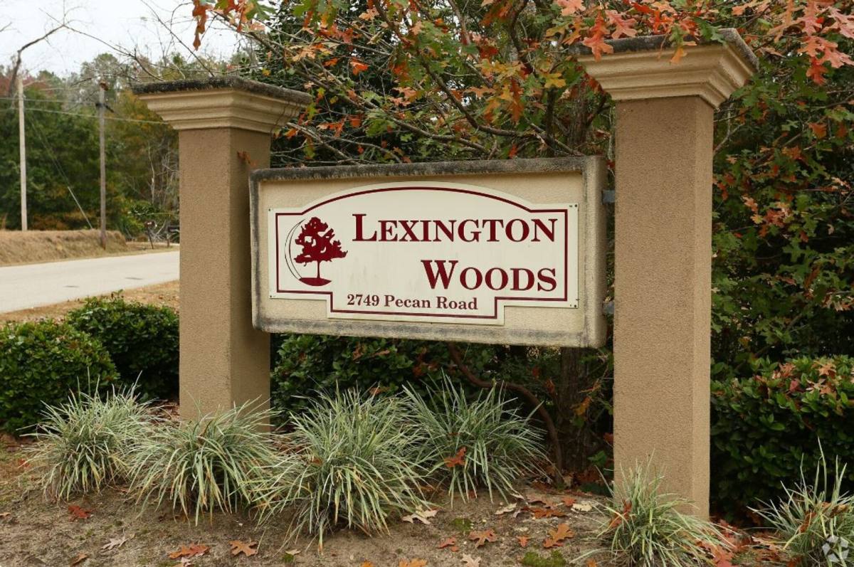 Apartment for rent at 2749 Pecan Rd, Tallahassee, FL 32303