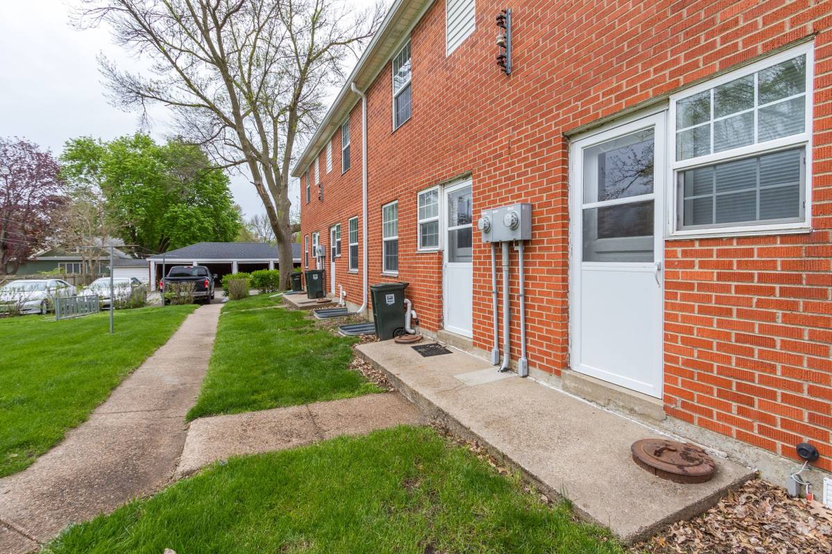 Townhouse for rent at 1902 - 1924 Campus St, Cedar Falls, IA 50613
