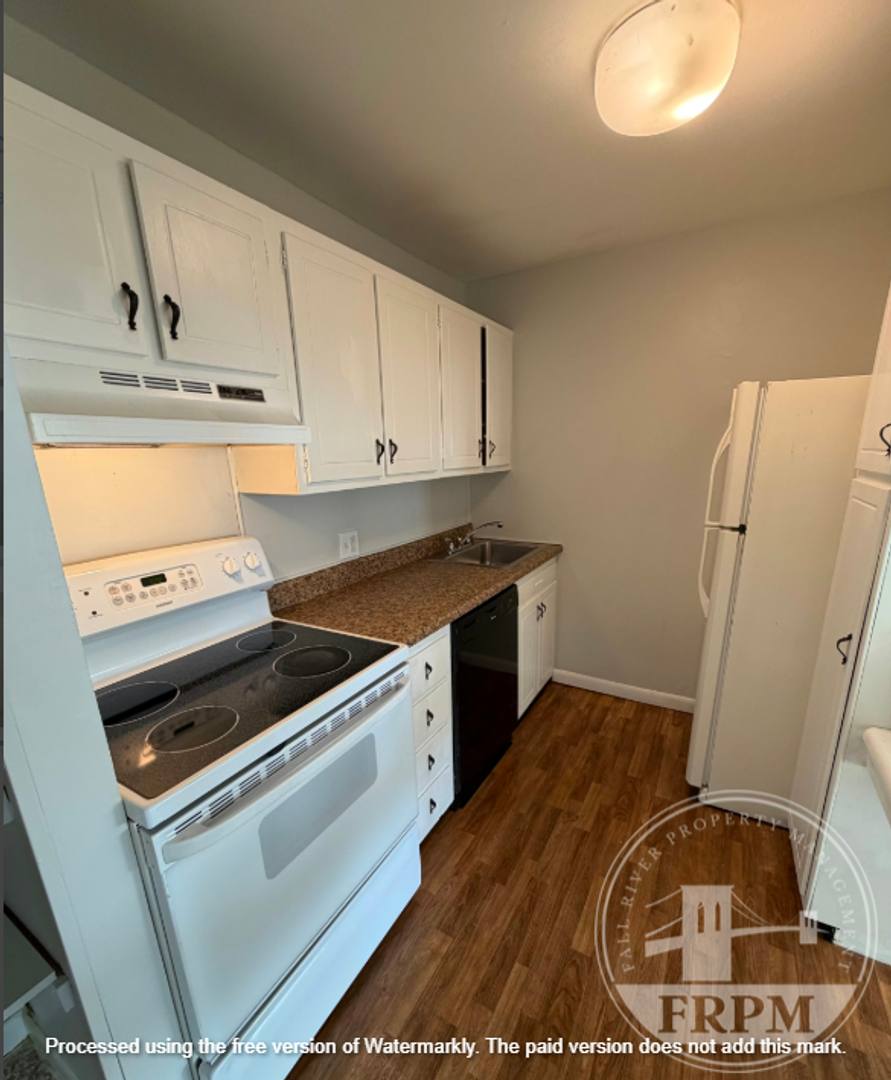 Apartment for rent at 575 N Main St, Fall River, MA 02720