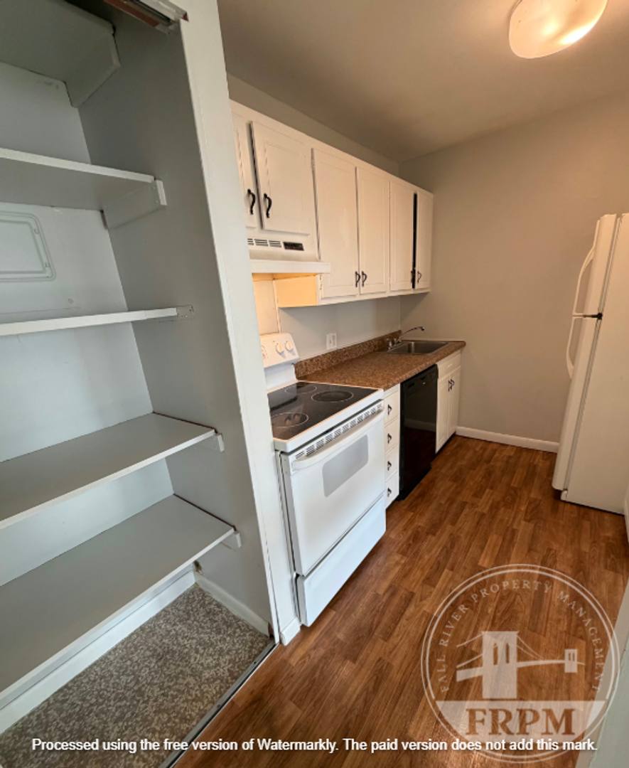Apartment for rent at 575 N Main St, Fall River, MA 02720