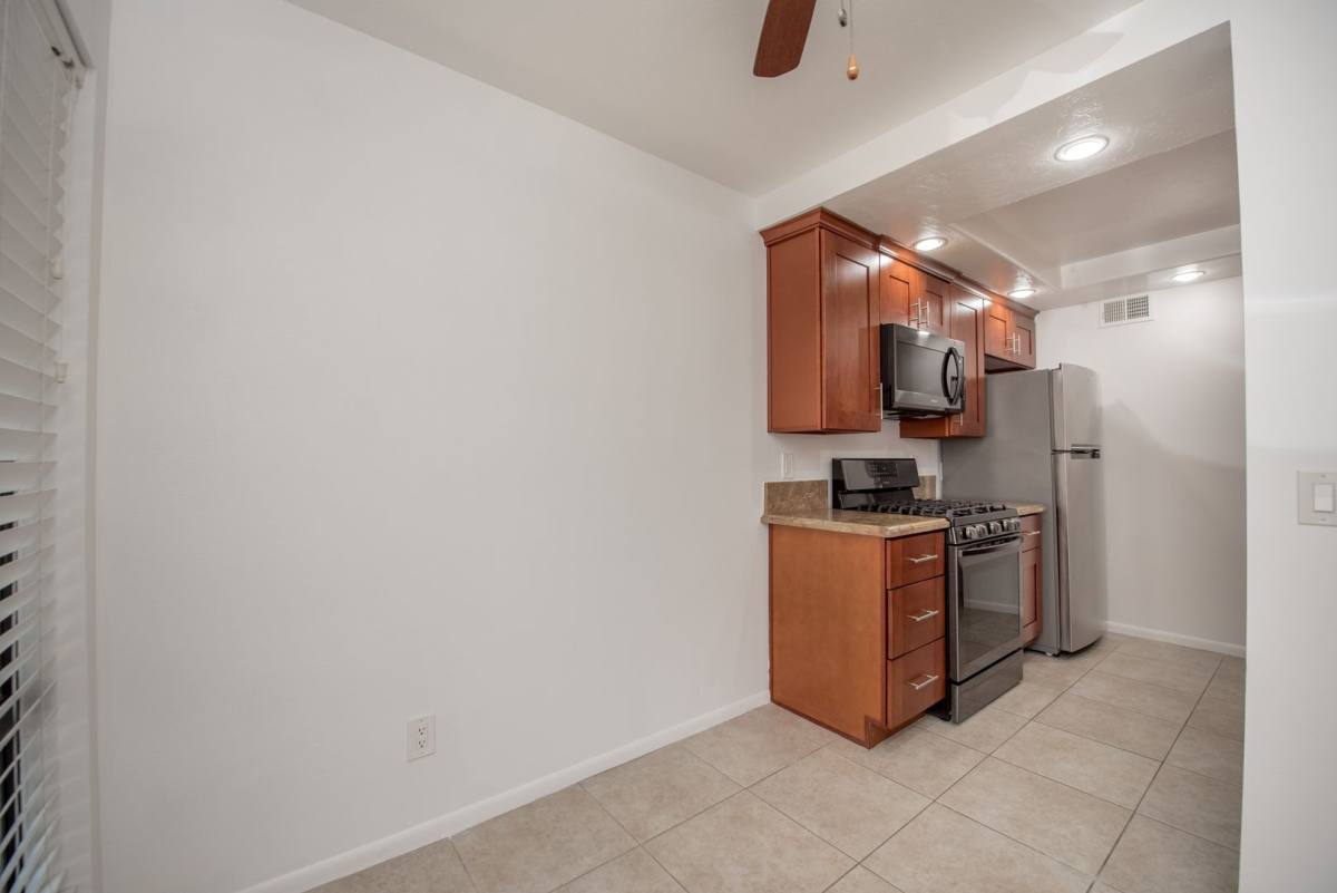 Condo for rent at 2323 Huntington St, Huntington Beach, CA 92648