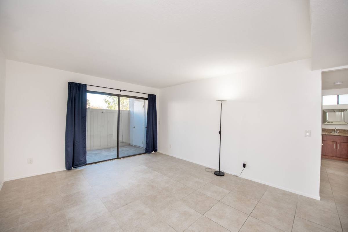 Condo for rent at 2323 Huntington St, Huntington Beach, CA 92648