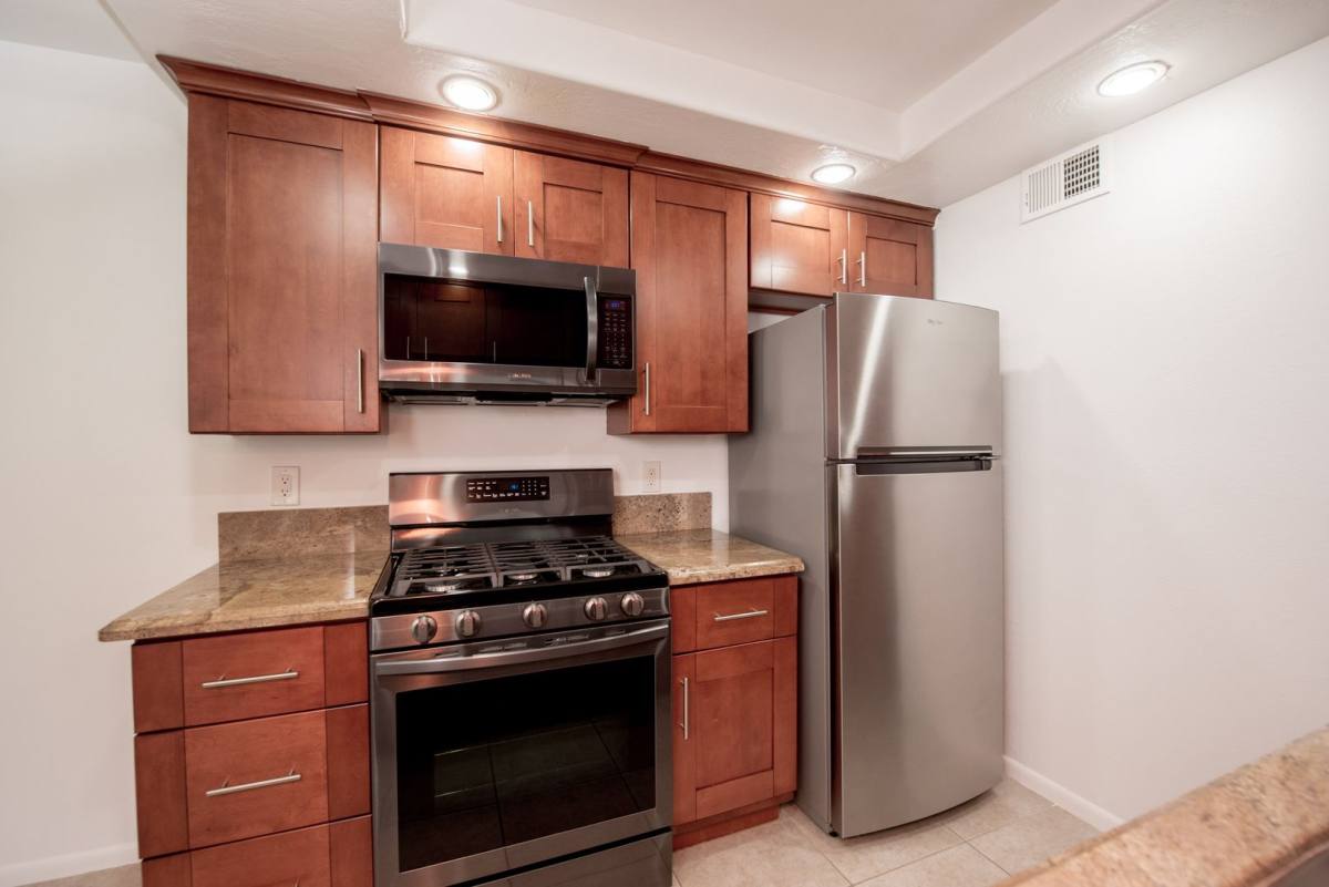 Condo for rent at 2323 Huntington St, Huntington Beach, CA 92648