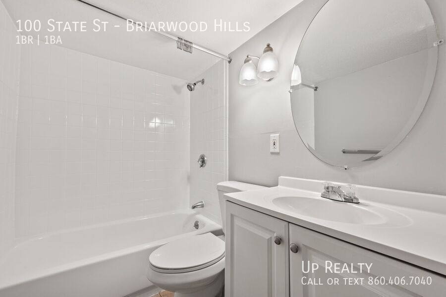 Apartment for rent at 100 State St #BRIARWOOD Hills, North Haven, CT 06473