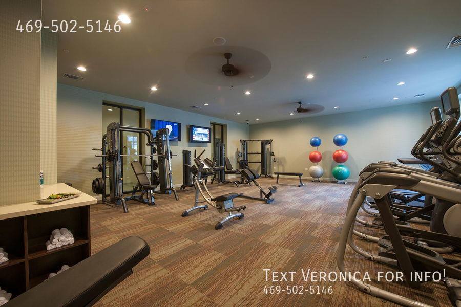 Apartment for rent at 4401 Westheimer Rd #780, Houston, TX 77027