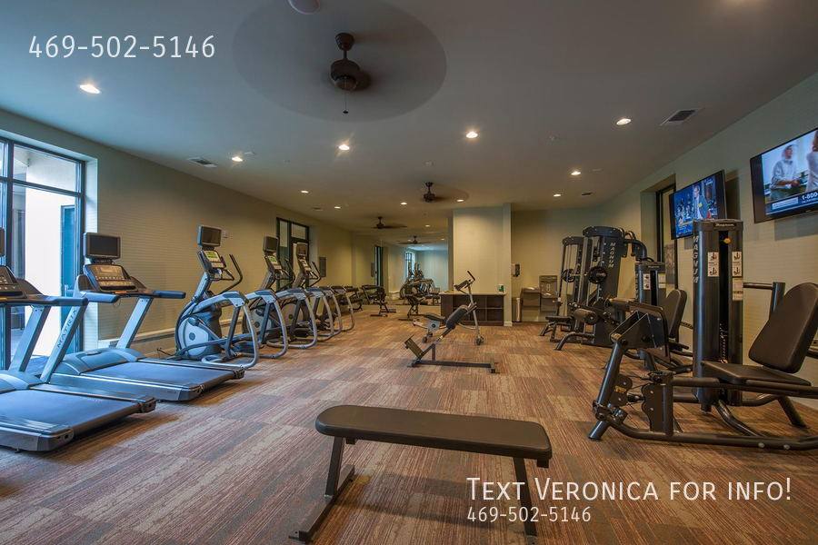 Apartment for rent at 4401 Westheimer Rd #780, Houston, TX 77027