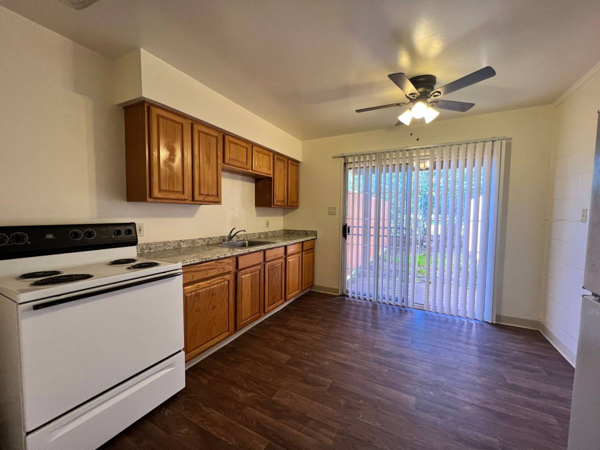 Apartment for rent at 5409 El Camino Ave, Carmichael, CA 95608