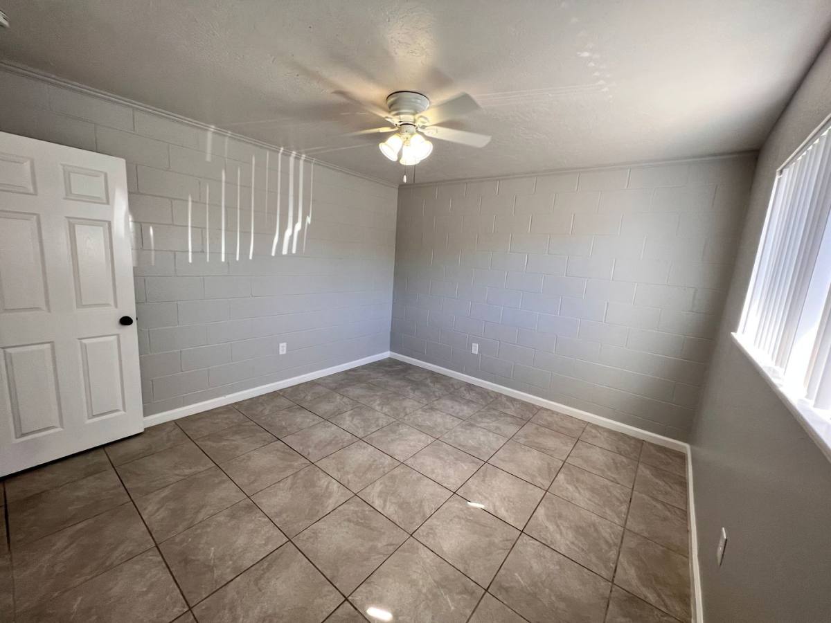 Apartment for rent at 5409 El Camino Ave, Carmichael, CA 95608