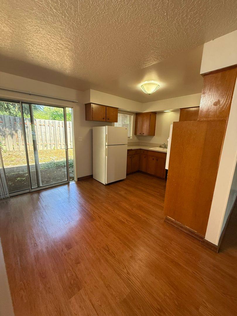 Apartment for rent at 11485 SW Greenburg Rd, Portland, OR 97223