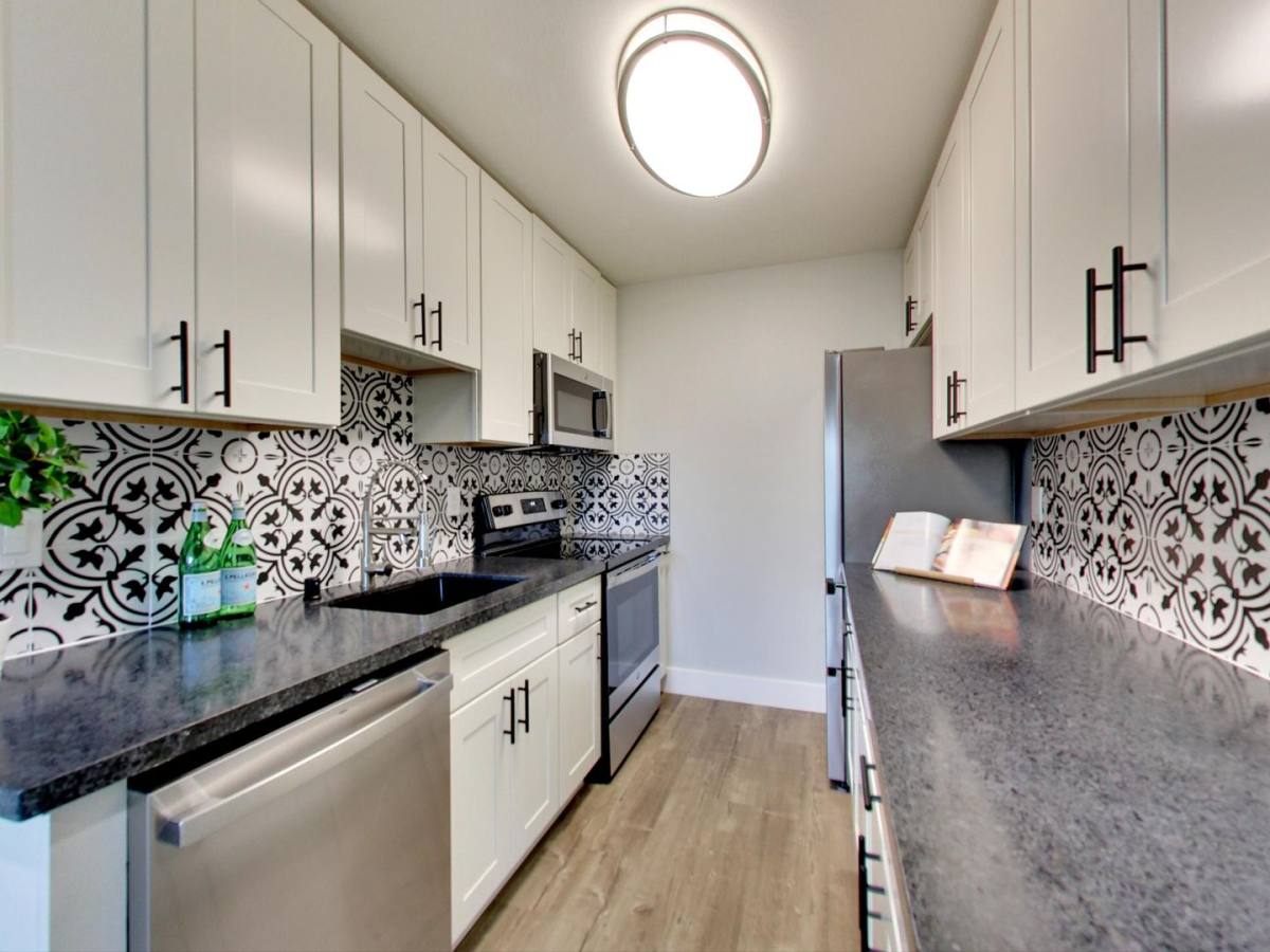 Apartment for rent at 3142 Fruitvale Ave #5, Oakland, CA 94602