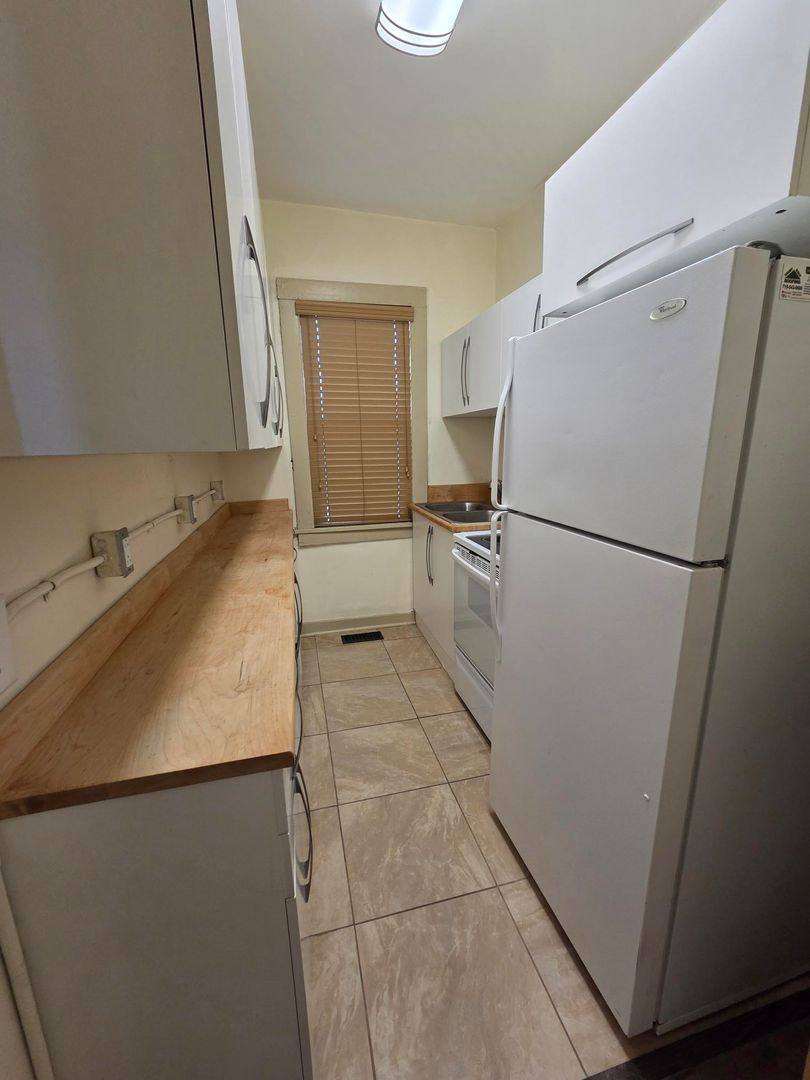 Apartment for rent at 1000 Carteret Ave #3, Pueblo, CO 81004