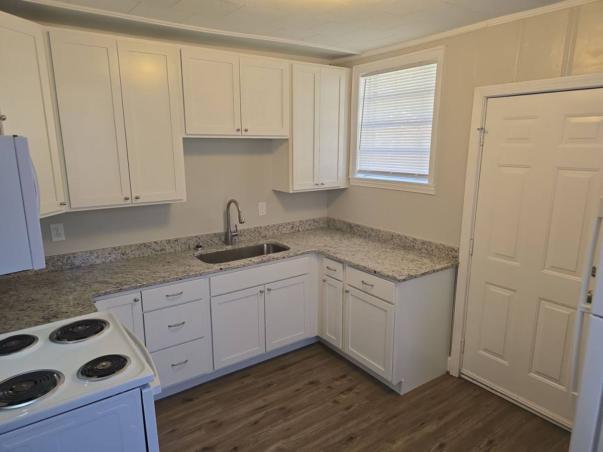 Apartment for rent at 3700 Live Oak Dr, Columbia, SC 29205
