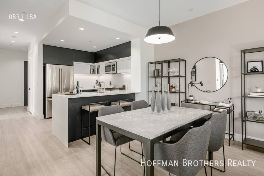 Apartment for rent at 200 N Toluca St #204, Los Angeles, CA 90026