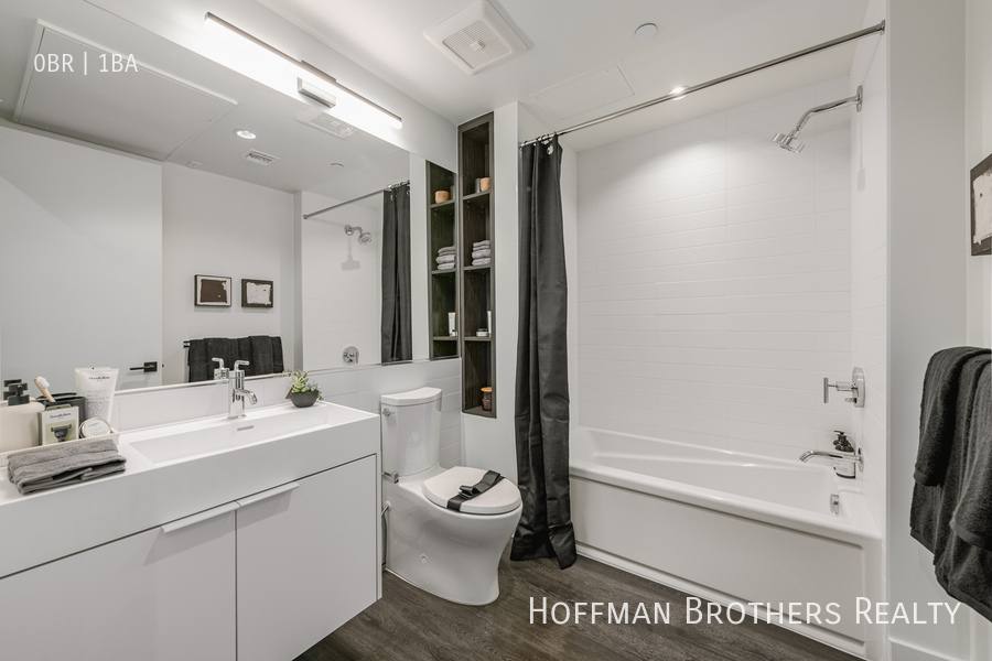 Apartment for rent at 200 N Toluca St #204, Los Angeles, CA 90026