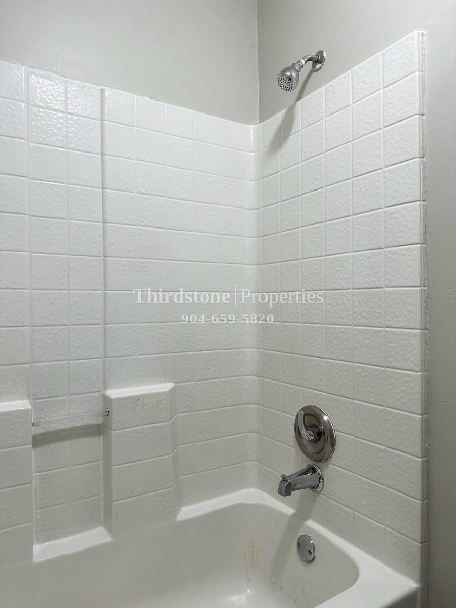 House for rent at 2913 W 2nd St, Jacksonville, FL 32254