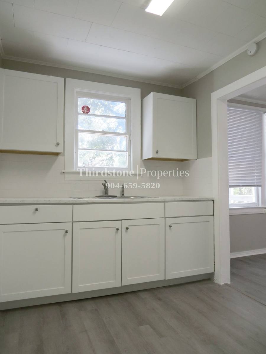 House for rent at 2913 W 2nd St, Jacksonville, FL 32254