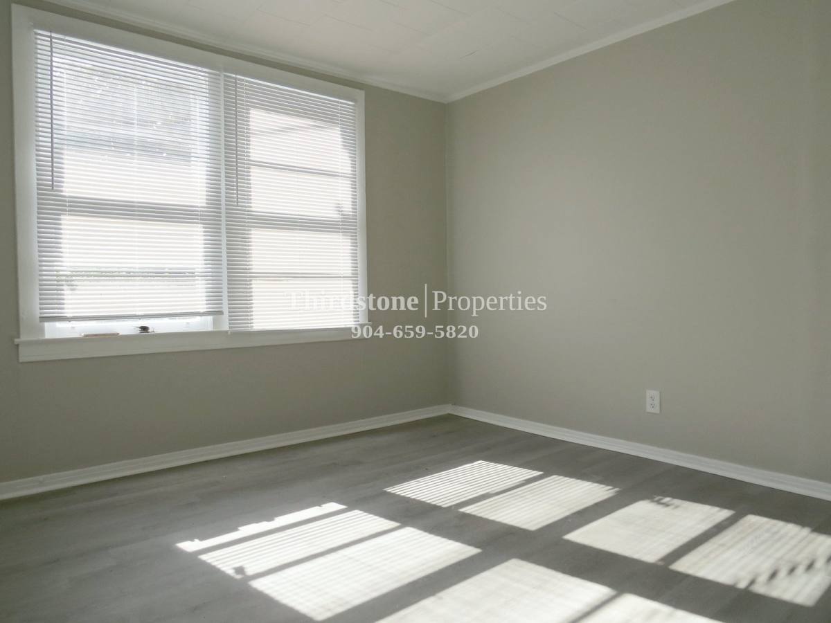 House for rent at 2913 W 2nd St, Jacksonville, FL 32254