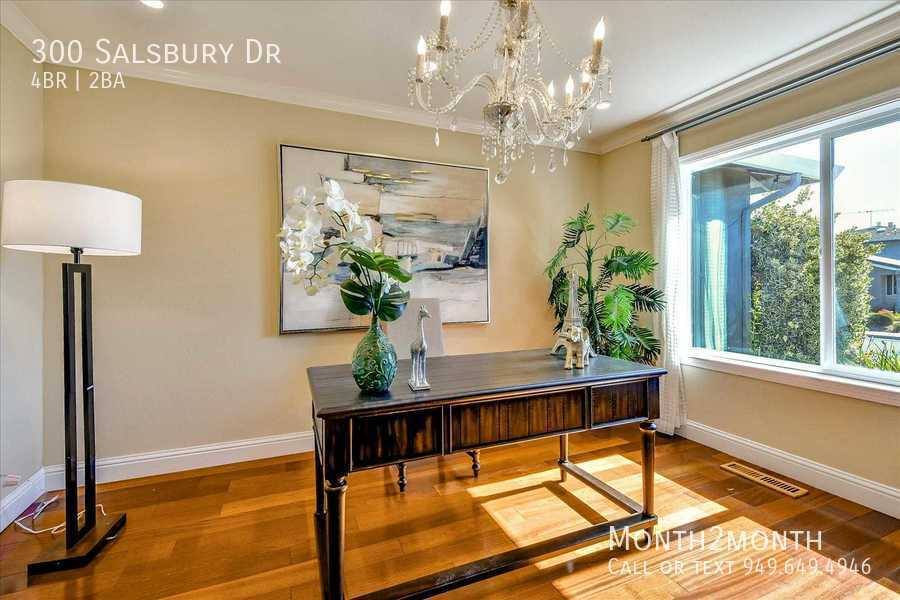 House for rent at 300 Salsbury Dr, Santa Clara, CA 95051